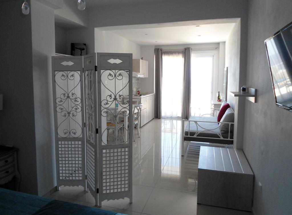 Petrakis Sunset Apartamento Palaiochora Exterior foto